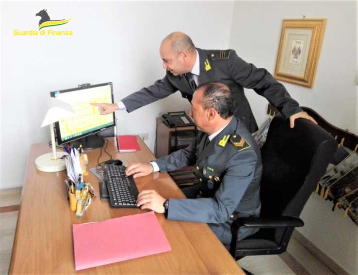 Scoperti 32 lavoratori in nero nel Tarantino: 5 percepivano il reddito di cittadinanza. Al vaglio 62 posizioni – VIDEO