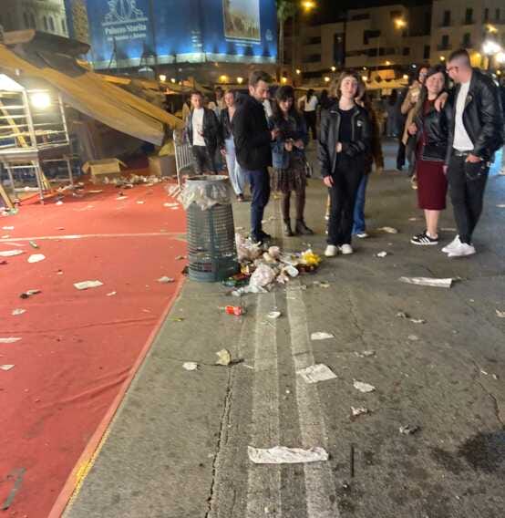 L’altro volto della festa di San Nicola, in centro la sagra dell’immondizia
