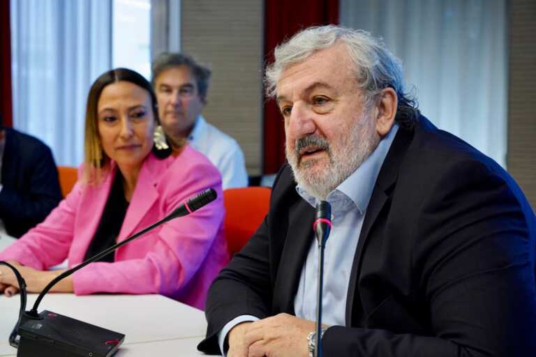 Galleria foto 'Bari, confermato lo status di Irccs all’istituto tumori “Giovanni Paolo II”. E da giugno via a nuove assunzioni – VIDEO' - foto 19