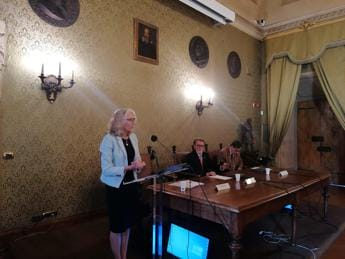 L’economista Julia Black: “Minacce alla democrazia e disuguaglianze temi top”