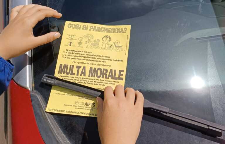 A Melpignano gli scolari diventano vigili e fanno le “multe morali” per sensibilizzare al rispetto delle regole