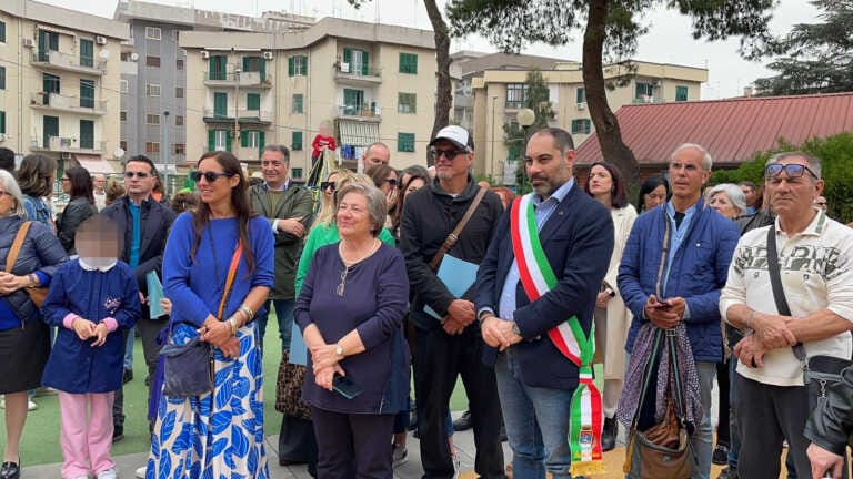 A due mesi dall’inaugurazione finalmente apre “I Sorrisi di Tamburi”, il parco voluto Niccolò Fabi a Taranto