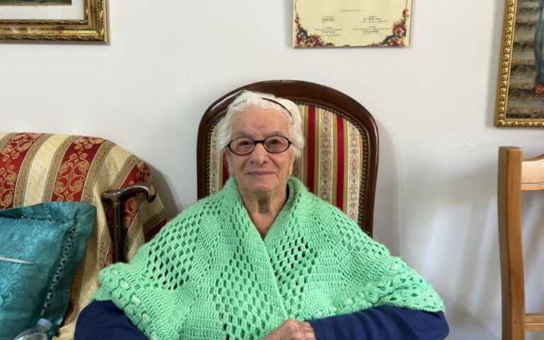 Montemesola festeggia nonna Maria: 100 anni da femminista e anticonformista convinta – VIDEO