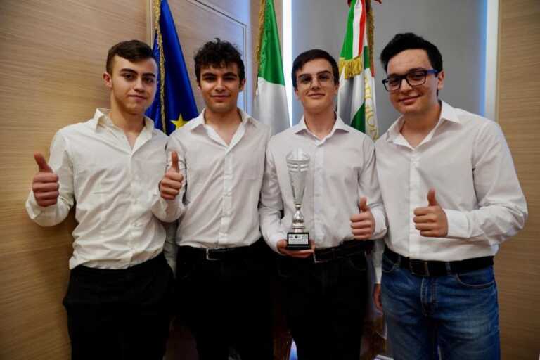 Gli studenti del “Marconi-Hack” di Bari terzi ai campionati di RoboCup jr: centrata la qualificazione agli europei – VIDEO