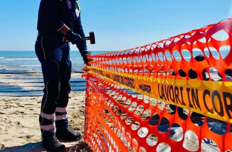 “Oil spill”: Marina di Lesina una maxi-esercitazione contro lo sversamento di idrocarburi in mare
