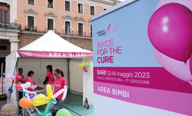 Galleria foto 'Bari, apre il Villaggio della Salute: tutto pronto per la Race for the Cure per la lotta al tumore al seno – VIDEO' - foto 6