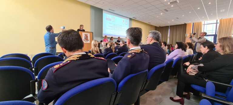 Galleria foto 'Screening oncologici: accordo tra Asl, Questura e Prefettura di Bari per incentivare l’adesione del personale' - foto 1