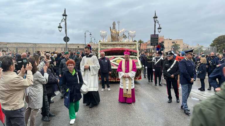 Taranto in festa per San Cataldo, monsignor Santoro: «La nostra terra sia un ponte del Mediterraneo»