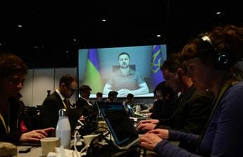 Ucraina, Zelensky: “Gloria all’Europa, siamo liberi”