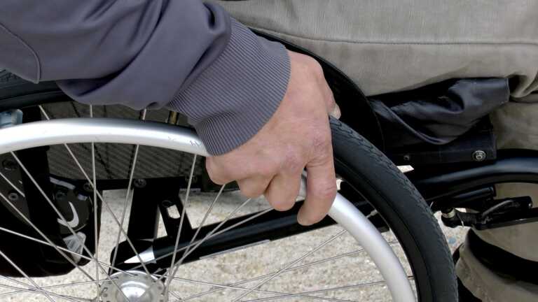 Approvato nuovo “Patto di Cura” per disabili gravissimi: potenziare l’offerta diretta di servizi