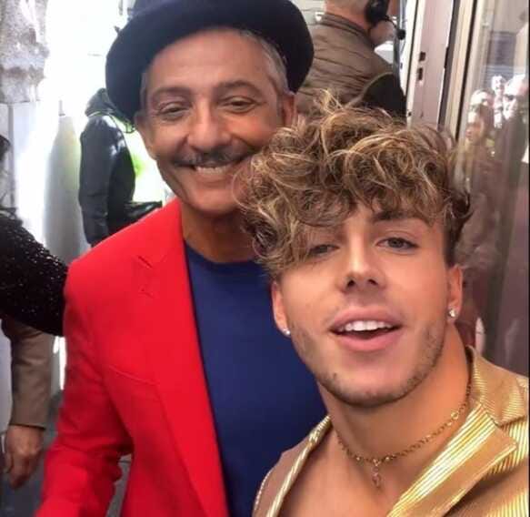 Amici, Mattia Zenzola balla da Fiorello a Viva Rai 2 con una partner d’eccezione