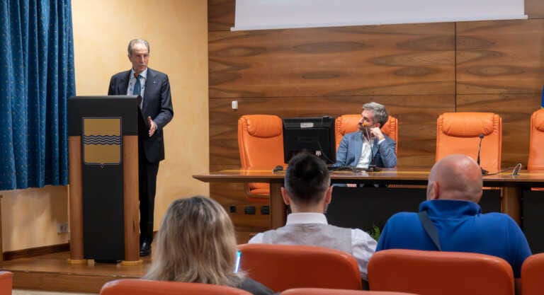 In Basilicata accordo tra Regione, Eni e Shell: 32 milioni di euro per 5 progetti sull’energia alternativa – VIDEO