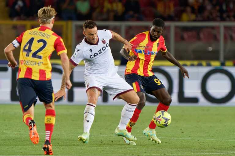 Galleria foto 'Ferguson beffa il Lecce nel recupero, il Bologna vince 3-2' - foto 1