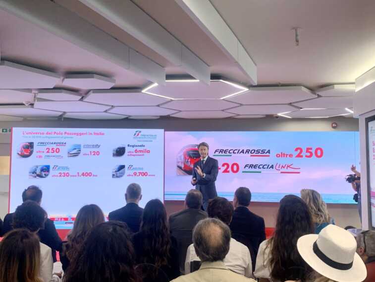 Galleria foto 'Trenitalia, al via Summer Experience 2023, più soluzioni per mete estive' - foto 1