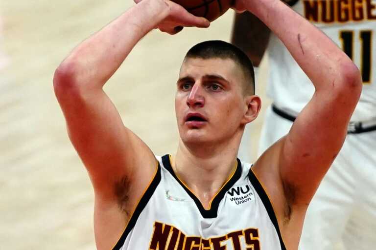 Galleria foto 'Denver vince Gara-5, per i Nuggets primo titolo Nba' - foto 1