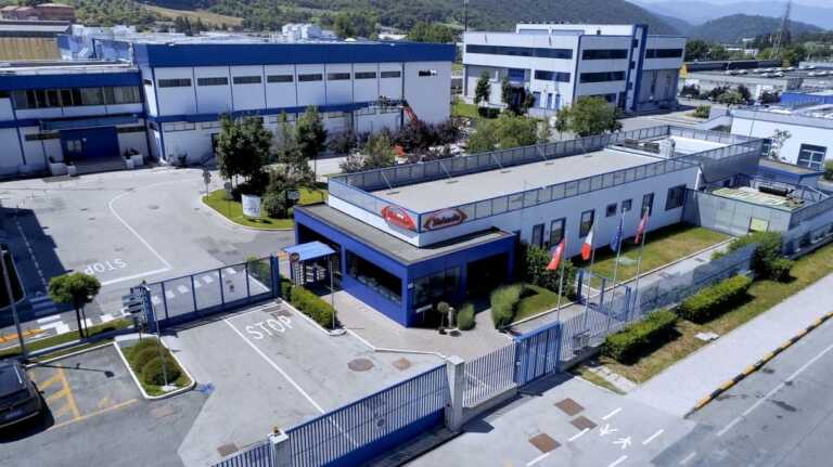 Galleria foto 'Farmaceutica, Takeda investe altri 22 mln per lo stabilimento di Rieti' - foto 1