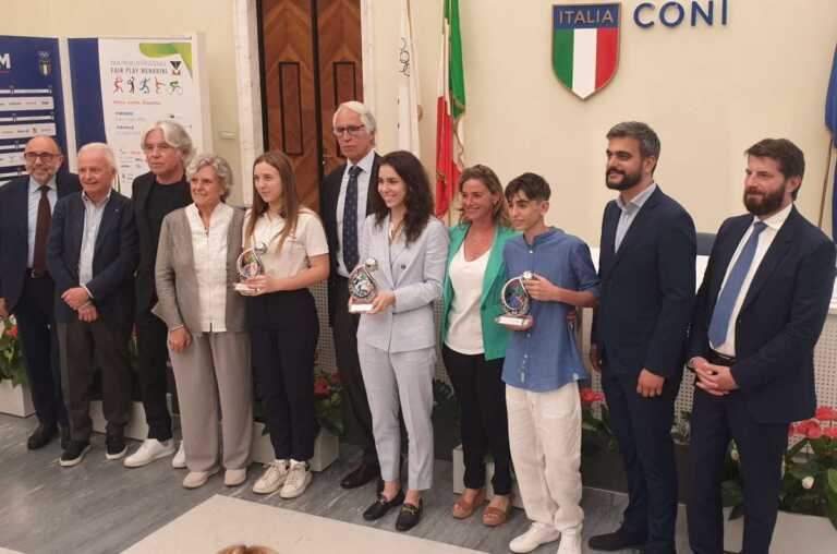Galleria foto 'Premio Fair Play Menarini a Zanetti, Bielsa e Cabrini' - foto 1