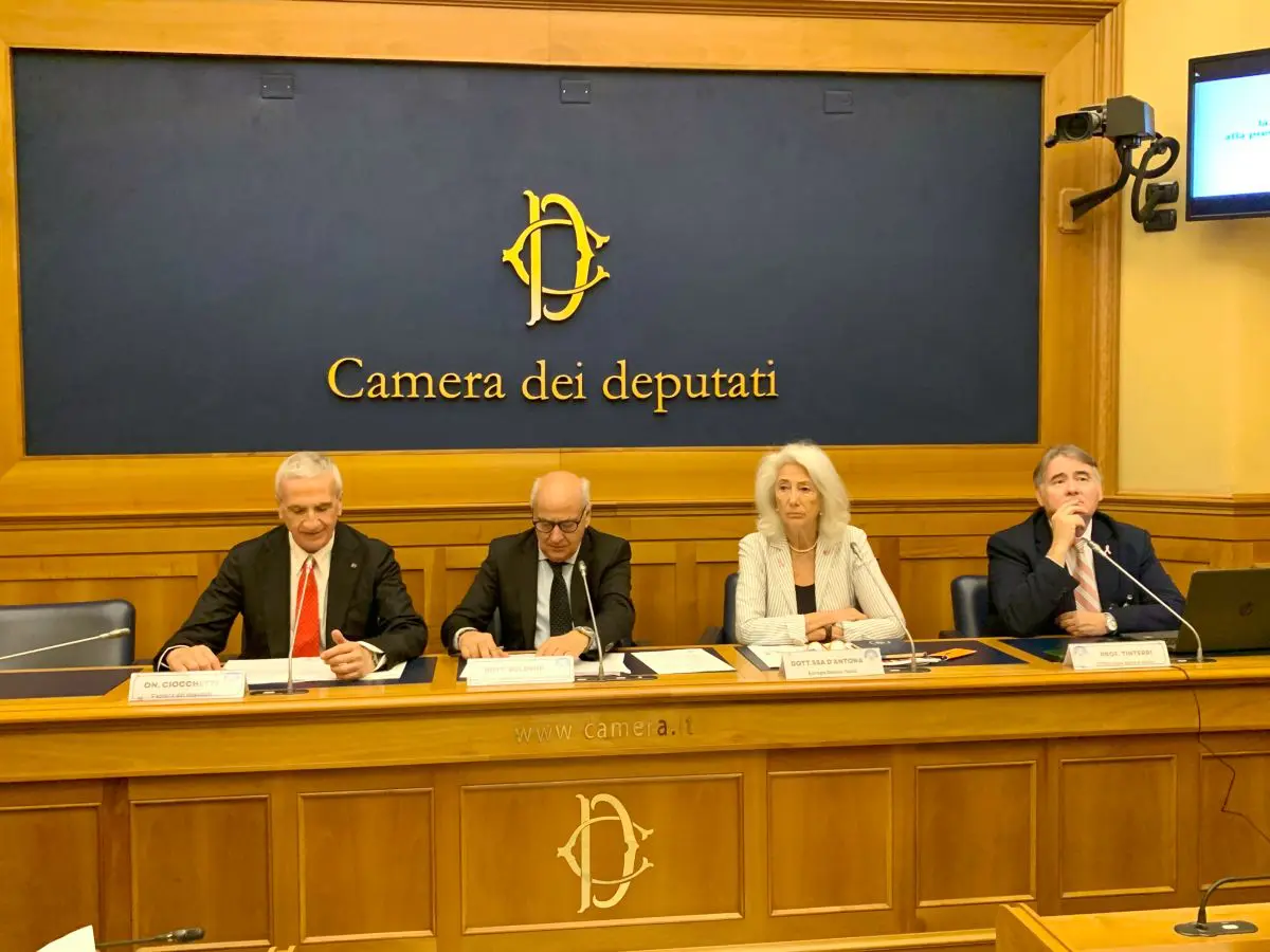 Galleria foto 'Tumore seno, nasce Alleanza Europa Donna Parlamento per diritti pazienti' - foto 1
