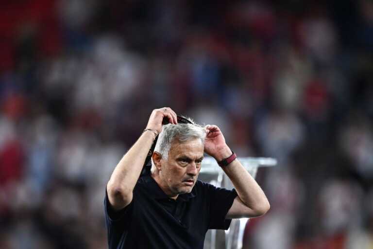 Galleria foto 'Stangata Uefa per Mourinho, 4 turni per insulti a Taylor' - foto 1