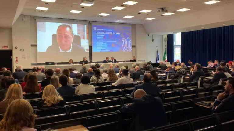 Galleria foto 'Gomma plastica, il fatturato sfiora i 26 miliardi' - foto 1