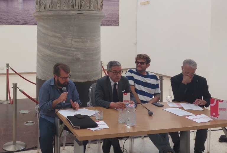 Vino, cibo, mare e musica per celebrare l’antica Appia. Domani a Brindisi il caicco di Renzo Rubino