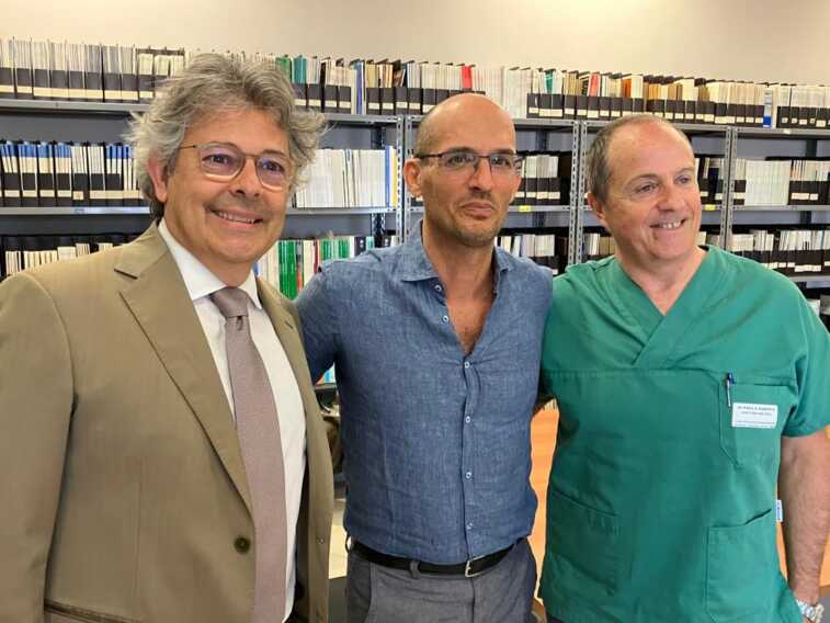 Galleria foto 'Nutrizione e stili di vita: i ricercatori dell’Irccs “De Bellis” a lezione dal luminare Luigi Fontana – VIDEO' - foto 2