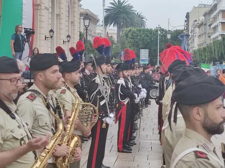 I 209 anni dalla fondazione dell’Arma dei carabinieri: a Bari l’evento in piazza Ferrarese