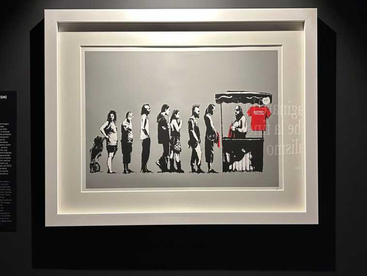 “Banksy: l’arte in assenza di utopie”, inaugurata la mostra a Lecce – VIDEO