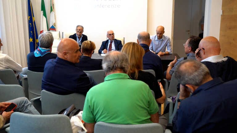 Sanità pubblica, Palese incontra i sindacati in Regione: «Avvieremo incontri per affrontare le problematiche» – VIDEO