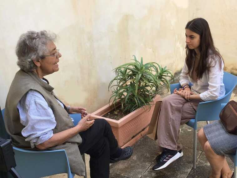 Galleria foto 'Aiutano le ragazze afghane a realizzare i propri sogni: la principessa Soraya incontra gli studenti salentini' - foto 1