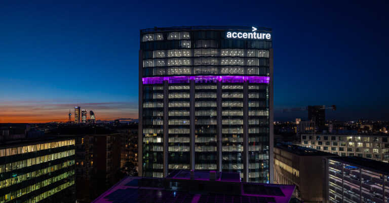 Accenture lancia la sua Academy per tecnici informatici: la partnership con la Regione Puglia