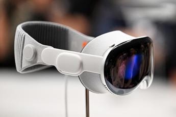 Galleria foto 'Apple, arriva Vision Pro: nuovo visore per la realtà aumentata' - foto 1