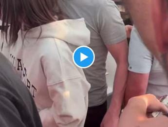 Galleria foto 'Arbitro Taylor insultato da tifosi Roma, moglie e figlia spaventate – Video' - foto 1