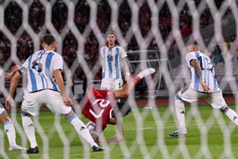 Galleria foto 'Argentina-Indonesia 2-0, gol di Paredes e Romero' - foto 1