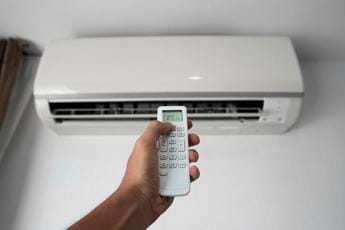 Galleria foto 'Aria condizionata per resistere al caldo, come risparmiare sulla bolletta' - foto 1