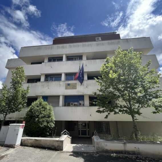 A Matera continuano i furti: ladri in azione anche nella sede dell’Ater
