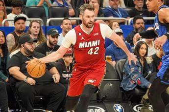 Galleria foto 'Basket, finali Nba: Miami a un passo dal ko si affida all’esperienza di Love e Lowry' - foto 1