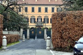 Galleria foto 'Berlusconi, da Arcore a ‘La Certosa’ a ‘Villa Grande’: il patrimonio immobiliare del Cav' - foto 1