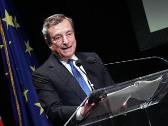 Galleria foto 'Berlusconi, Draghi: “Assoluto protagonista, amato per umanità e carisma”' - foto 1