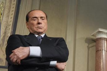 Galleria foto 'Berlusconi e ‘l’editto bulgaro’ contro Biagi, Santoro e Luttazzi – Video' - foto 1