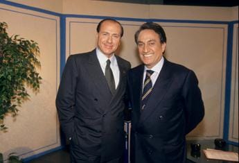 Galleria foto 'Berlusconi, Emilio Fede: “Io e lui come fratelli, abbiamo scritto pagina di giornalismo” – Video' - foto 1