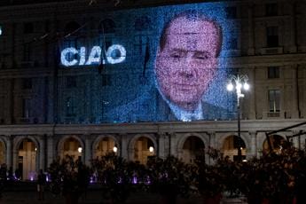 Galleria foto 'Berlusconi ‘maestro’, ‘sognatore’, ‘grande’: i necrologi per il Cav' - foto 1