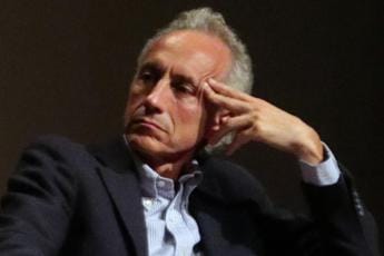 Galleria foto 'Berlusconi, Travaglio: “Lutto nazionale per impazzimento collettivo”' - foto 1