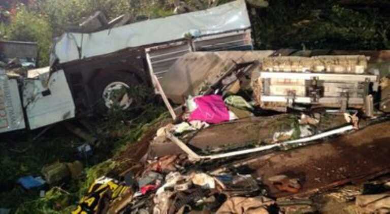 Galleria foto 'Incidente A16, il precedente 10 anni prima: il dramma delle 40 vittime sul bus senza freni' - foto 1