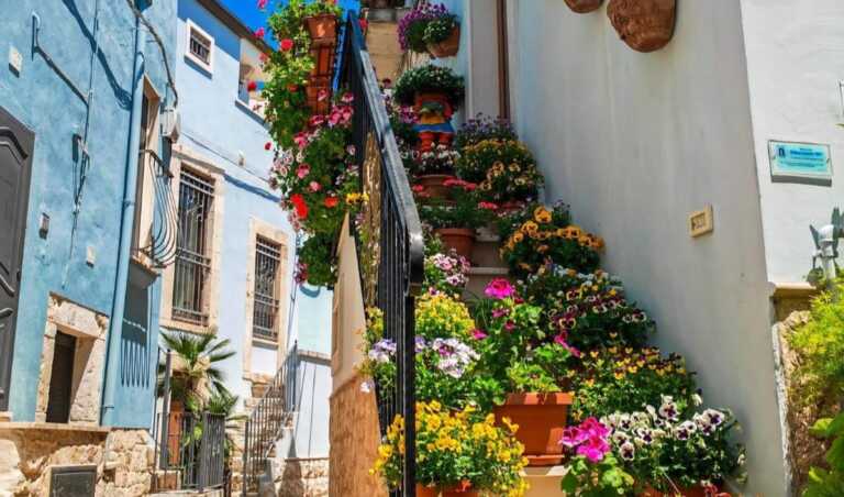 Casamassima “in azzurro”: alle origini di un mito tra storia e leggenda che attrae tanti turisti
