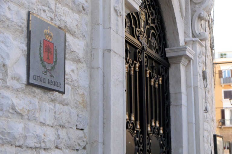 Bisceglie, la Giunta Angarano tra conferme e new entry: il sindaco trova la quadra ma a metà