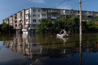 Galleria foto 'Diga Kakhovka, Zelensky: “Russi sparano a soccorritori in aree allagate”' - foto 1