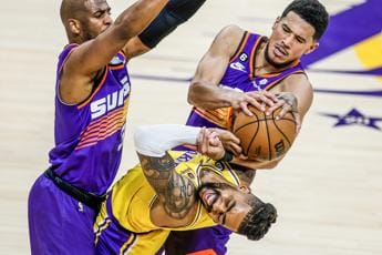 Galleria foto 'Draft Nba 2023, Wembanyama e le sorprese. Golden State: ecco Chris Paul' - foto 1