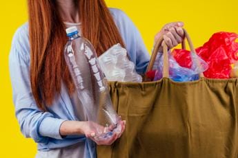 Galleria foto 'E’ la Giornata mondiale dell’Ambente, tema 2023 ‘Sconfiggi inquinamento da plastica’' - foto 1