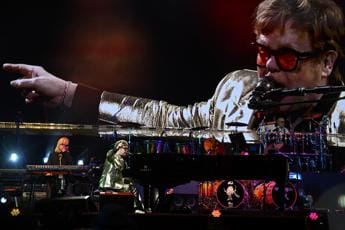 Galleria foto 'Elton John, ultimo concerto in Gb: “Non lo dimenticherò mai”' - foto 1
